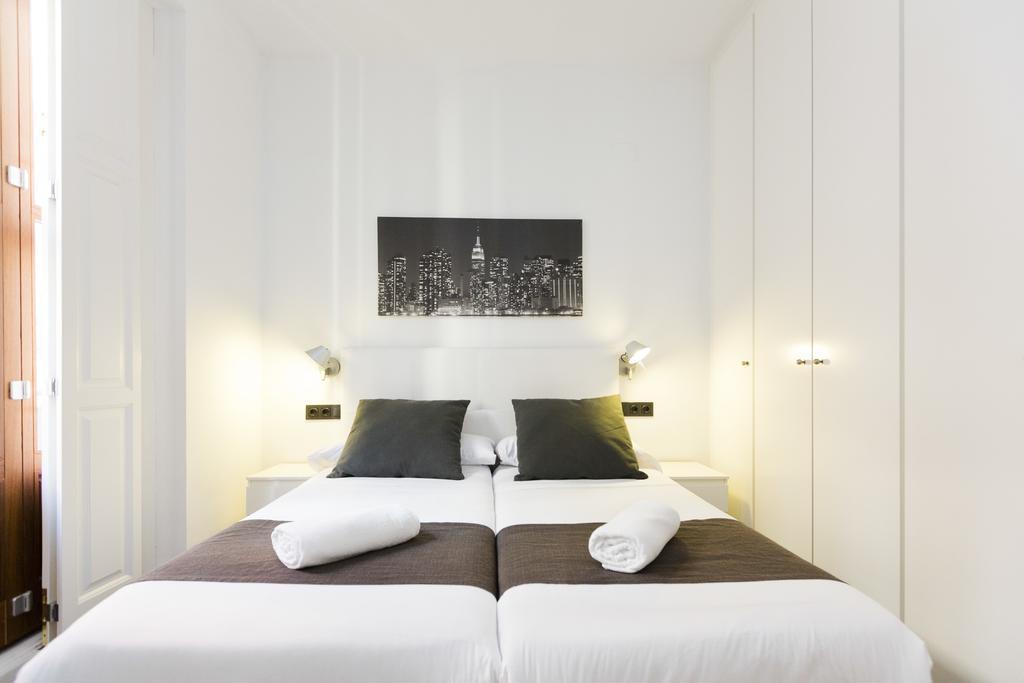 Total Valencia Cathedral Apartment Bagian luar foto